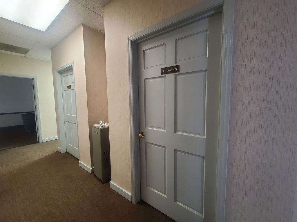 restroom.jpg