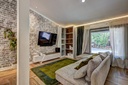 Living Room 2.jpg