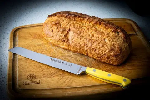 Mundial MC5100-8 Gift Knife Set With Wood Block Colors Series 8 Piece Full Tang Blade 10.webp