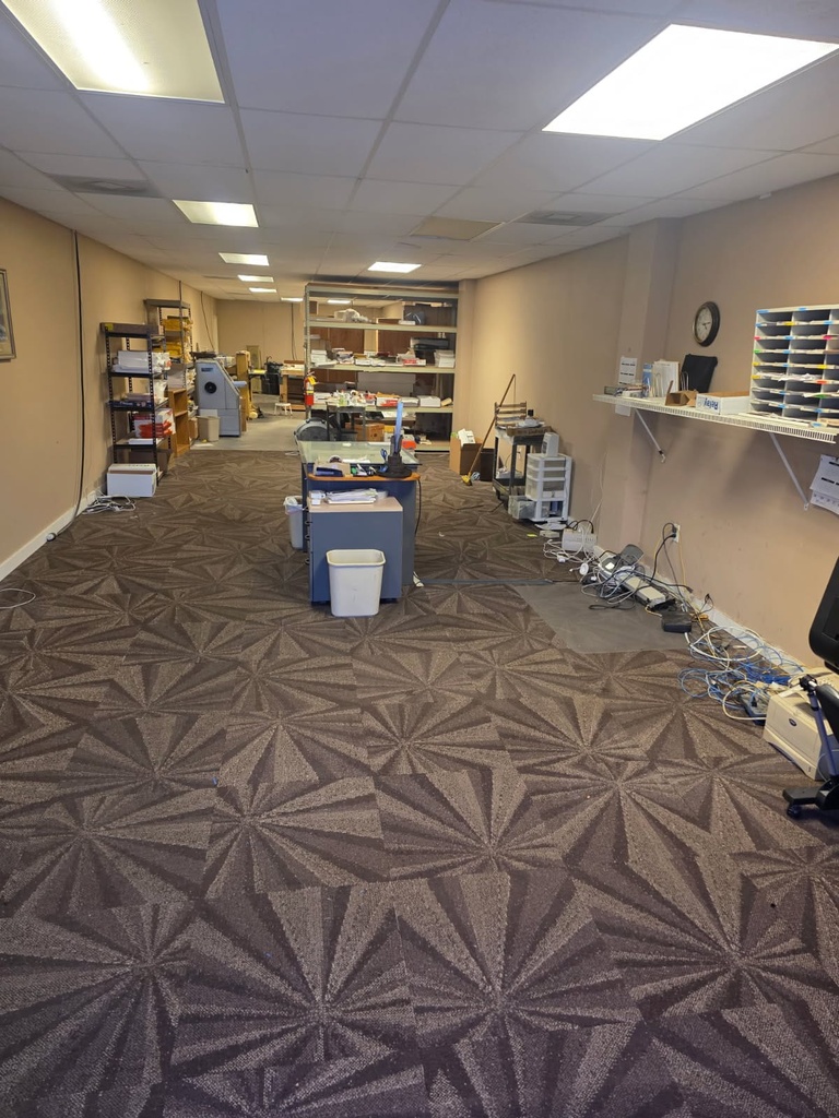 Rent 3383 / 565 (1800 SQF)