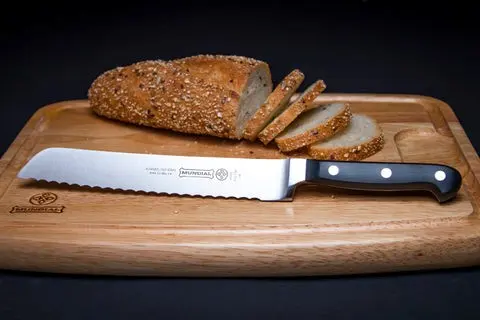 Mundial BP5121-8E Bread Knife 5100 Series 8 inches Black