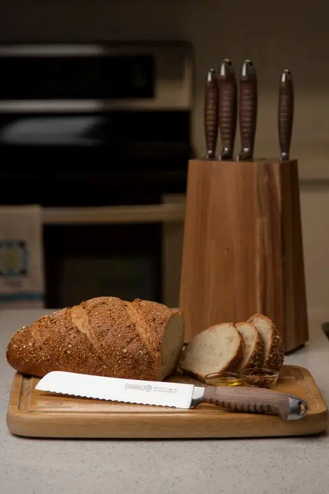 Mundial 3321-8E Bread Serrated Knife Nobilis Series 8 inches Wood