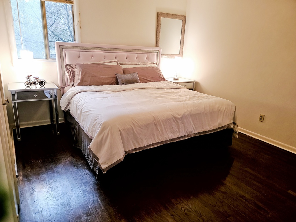1606Bussell pl-Room 1 